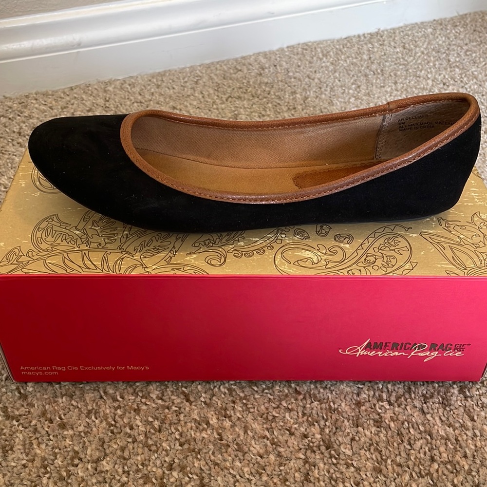 Black and Brown Flat Shoe